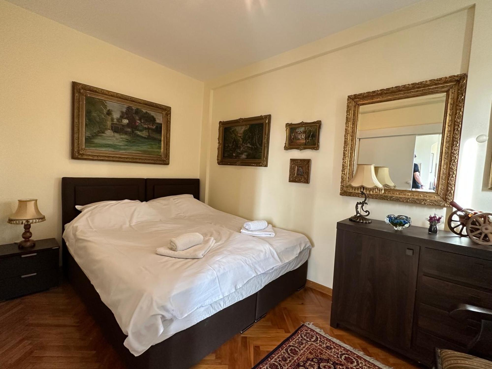 Vintage Delight Apartment Vracar Hram Sv Save Belgrado Esterno foto